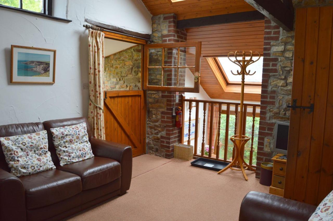 Shipload Cottage Hartland Exteriér fotografie